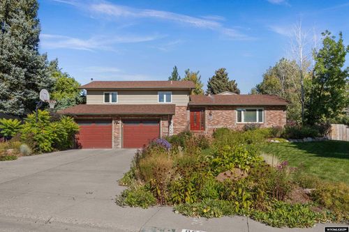950 Waterford, Casper, WY, 82609-3232 | Card Image