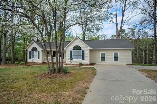 123 General Pemberton St, Stanley, NC, 28164-2201 | Card Image