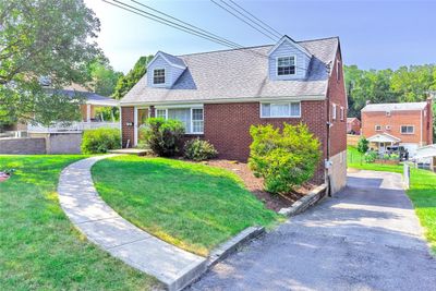 701 Citadel, House other with 4 bedrooms, 1 bathrooms and 1 parking in Monroeville PA | Image 2