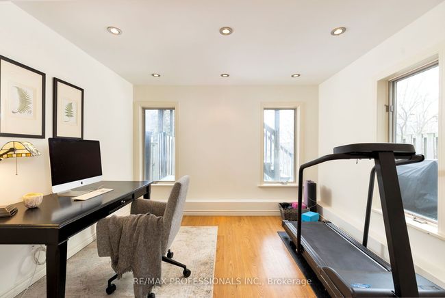 27 Larkin Ave, House other with 4 bedrooms, 2 bathrooms and null parking in Toronto ON | Image 33
