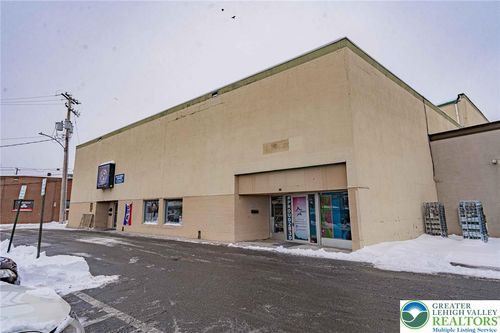 2022 Main St, Northampton, PA, 18067-1365 | Card Image