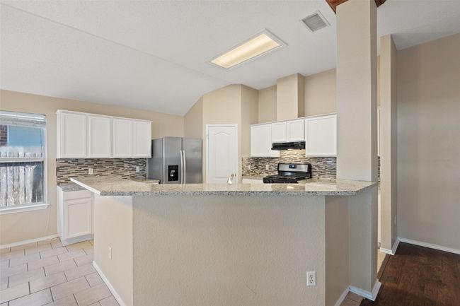 1008 Chippewa, House other with 4 bedrooms, 2 bathrooms and 4 parking in Round Rock TX | Image 19