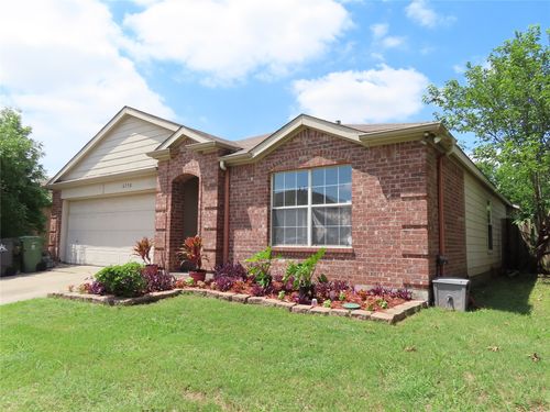 6758 Ambercrest Dr, Arlington, TX, 76002-3567 | Card Image