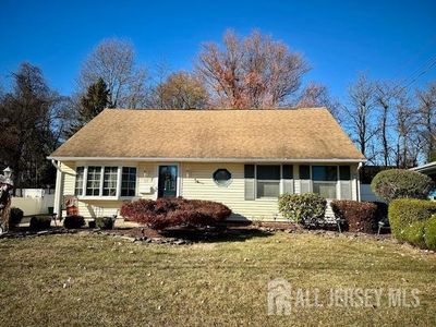 33 Caldwell Road, House other with 4 bedrooms, 1 bathrooms and null parking in Edison NJ | Image 1