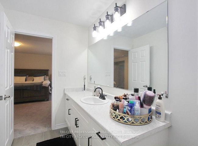 16 Dolucci Cres, House other with 4 bedrooms, 3 bathrooms and 2 parking in Brampton ON | Image 21
