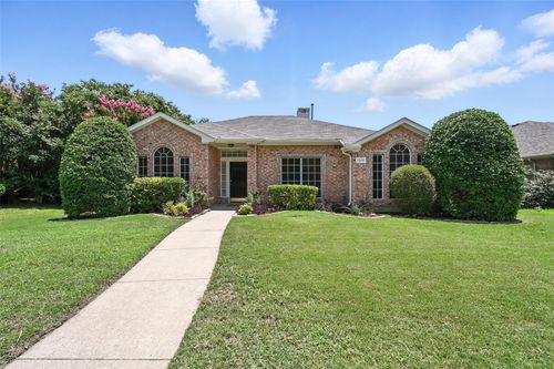 1215 Aylesbury Dr, Allen, TX, 75002-5780 | Card Image