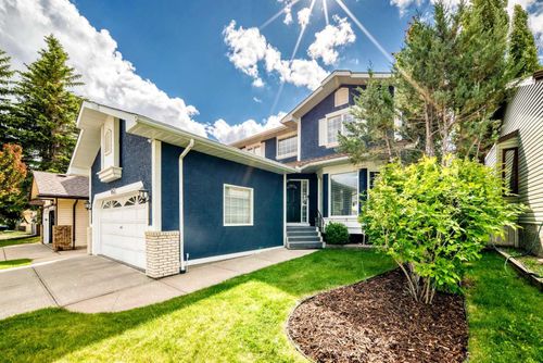 163 Shannon Cir Sw, Calgary, AB, T2Y2L1 | Card Image