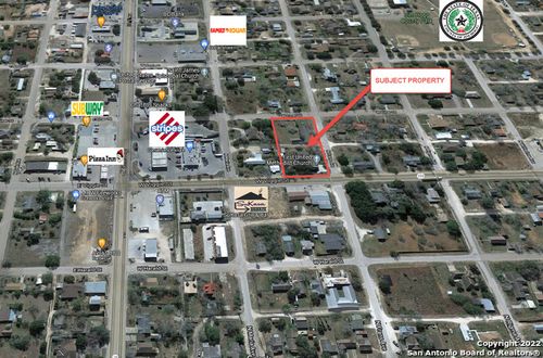 207 W Linar, Hebbronville, TX, 78361 | Card Image