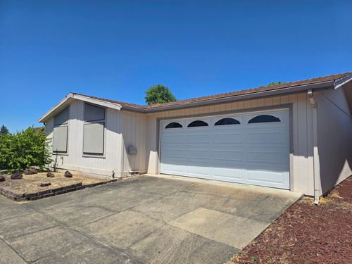 unit-188-555 Freeman Rd, Central Point, OR, 97502-2562 | Card Image