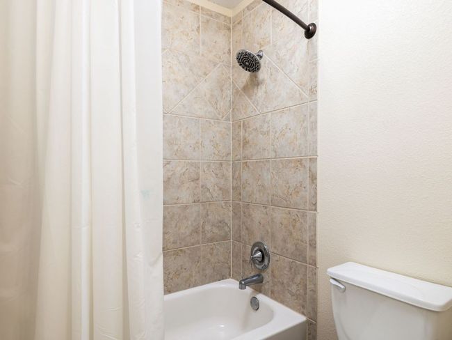 Jack & Jill bathroom | Image 21
