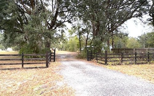 9249 W State Road 100, Lake Butler, FL, 32054-4584 | Card Image