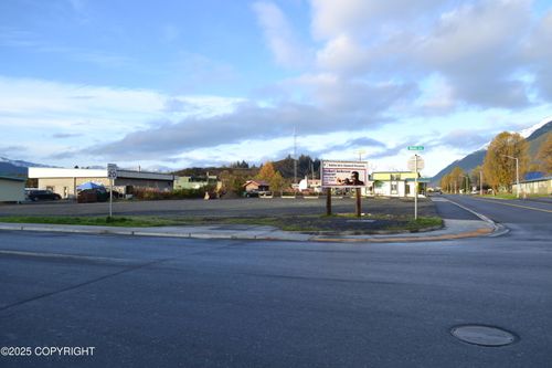 112 Pioneer Dr, Valdez, AK, 99686-0057 | Card Image