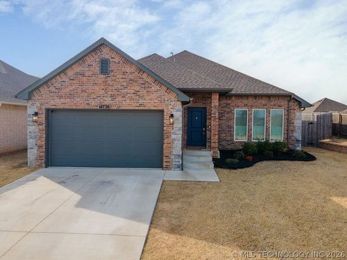 14736 S Maplewood Pl, Bixby, OK, 74008-4232 | Card Image