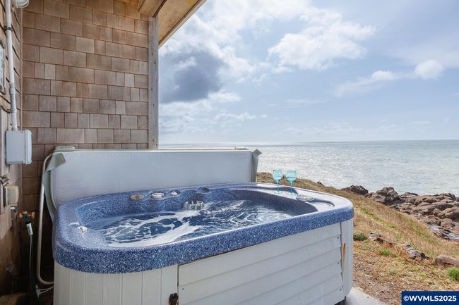 1113 N Highway 101, Condo with 1 bedrooms, 2 bathrooms and null parking in Depoe Bay OR | Image 22