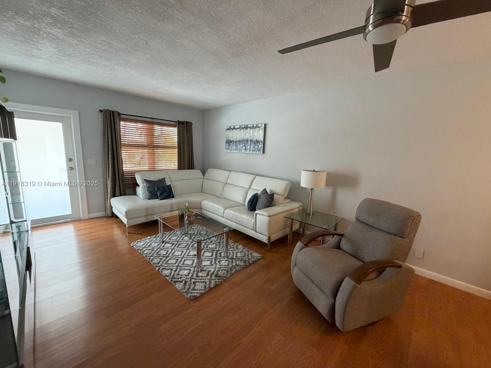 Residential Lease in Hallandale Beach 3