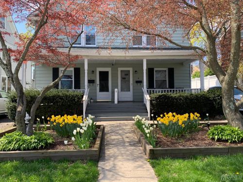 11 Henry St, Summit, NJ, 07901-3843 | Card Image