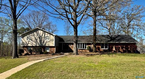 2126 Mary Jane Dr, Southside, AL, 35907-5426 | Card Image