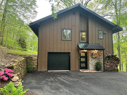 133 Imperial Rd, Hidden Valley, PA, 15502-0205 | Card Image
