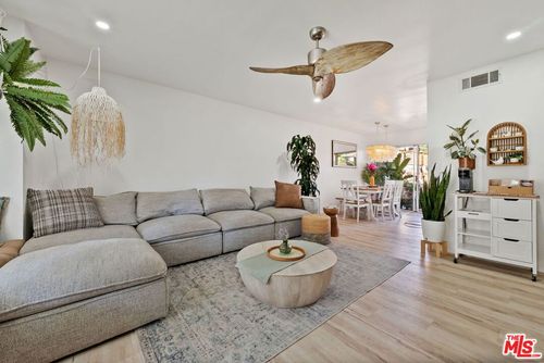 1406 Chipmunk Cir, Ventura, CA, 93003-6317 | Card Image