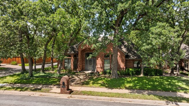 1413 Cat Mountain Trl, House other with 3 bedrooms, 2 bathrooms and null parking in Keller TX | Image 37