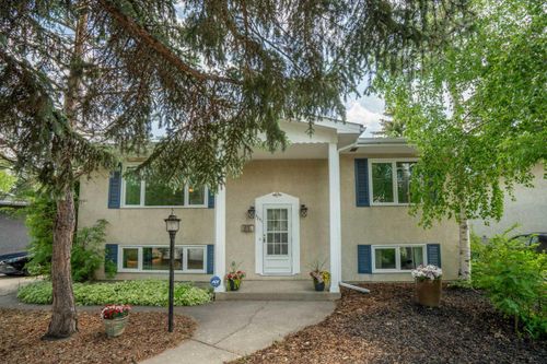3251 Bearspaw Drive Nw, Calgary, AB, T2L1T1 | Card Image