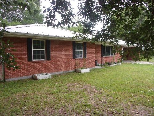 8 Hilda Ln, Carriere, MS, 39426-7075 | Card Image