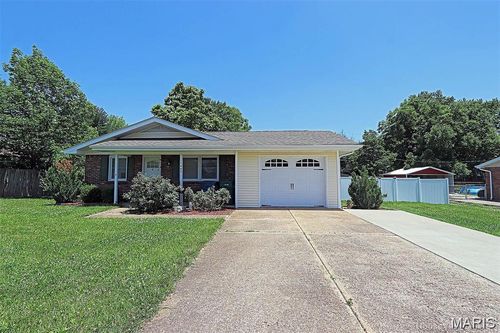 1402 Krei Blvd, Farmington, MO, 63640-1057 | Card Image