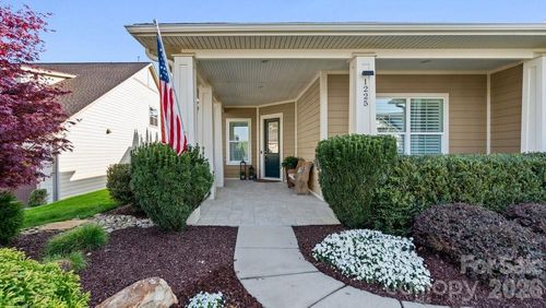 1225 Greenland Dr, Denver, NC, 28037-4213 | Card Image