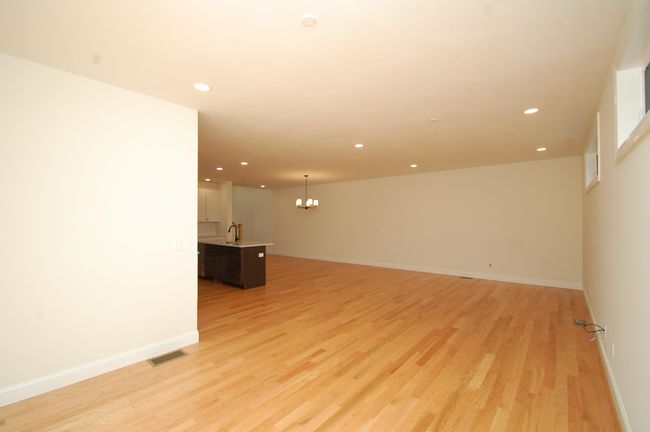 6A - 42 Sheffield Way, Condo with 2 bedrooms, 3 bathrooms and null parking in Londonderry NH | Image 4