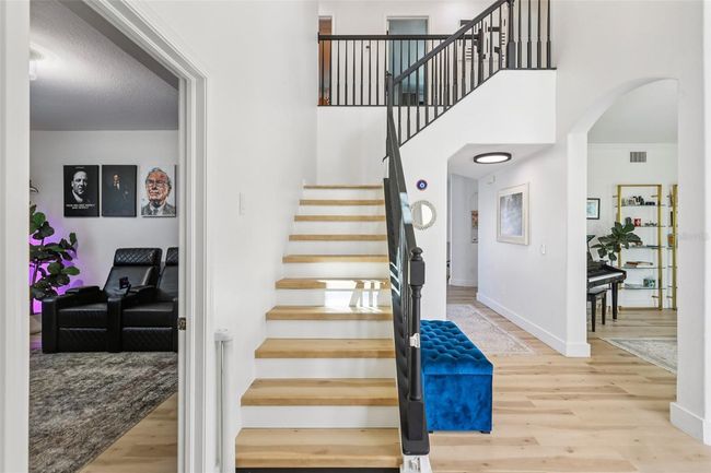 Foyer & Main Stairs | Image 19