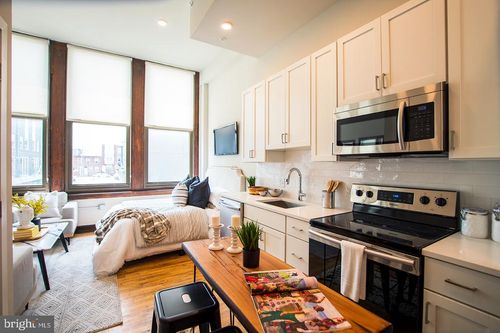 unit-102-1300 S 19th St, PHILADELPHIA, PA, 19146-4603 | Card Image