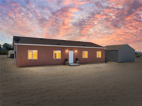 8980 W Mission Ln, Dolan Springs, AZ, 86441 | Card Image