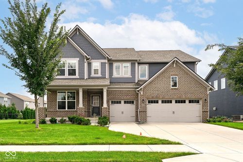 9904 Delmore Dr, Fishers, IN, 46040-5513 | Card Image