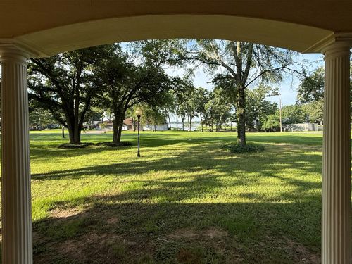 2811 N Shore Dr, Bonham, TX, 75418-5709 | Card Image