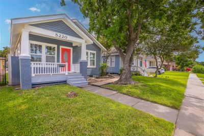 Great neighborhood! Sit on your front porch and enjoy the peace and quiet! | Image 3