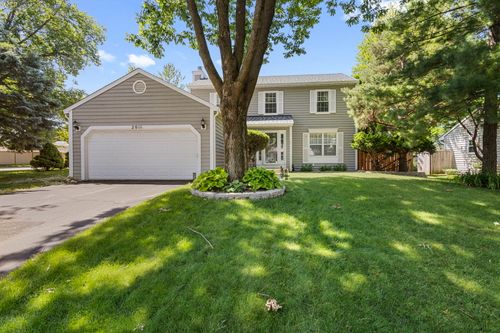 2011 University Dr, Naperville, IL, 60565-2982 | Card Image