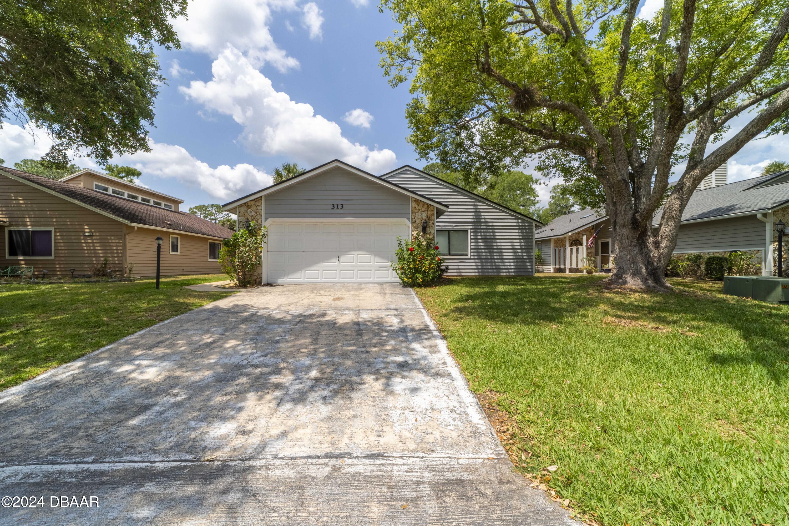 Gull Dr, Daytona Beach, FL 32119