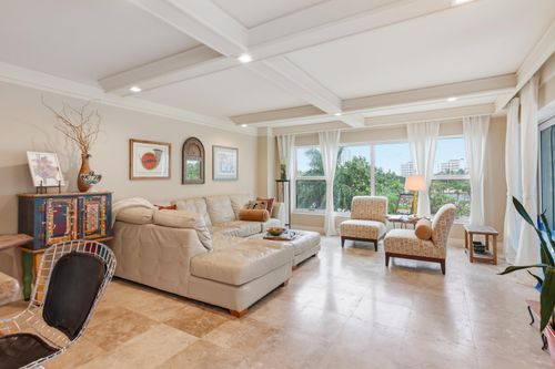 4d-875 E Camino Real, Boca Raton, FL, 33432 | Card Image