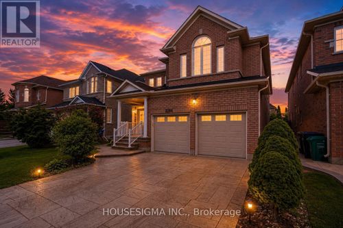 3266 Weatherford Rd, Mississauga, ON, L5M7X6 | Card Image