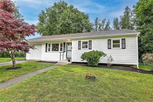 153 Fatima Dr, Warren, RI, 02885-3800 | Card Image