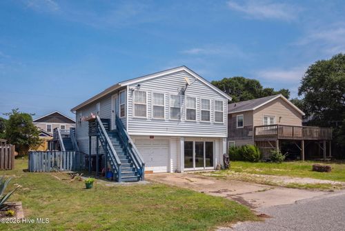 2023 Yorktown St, Kill Devil Hills, NC, 27948-6880 | Card Image