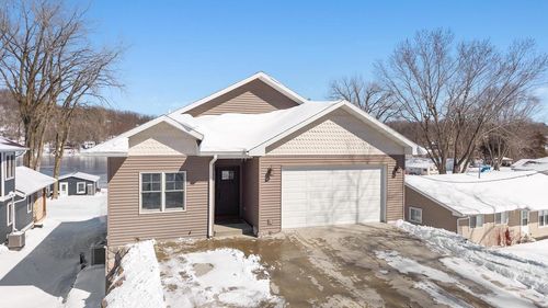 W11322 Red Cedar Drive, Lodi, WI, 53555 | Card Image