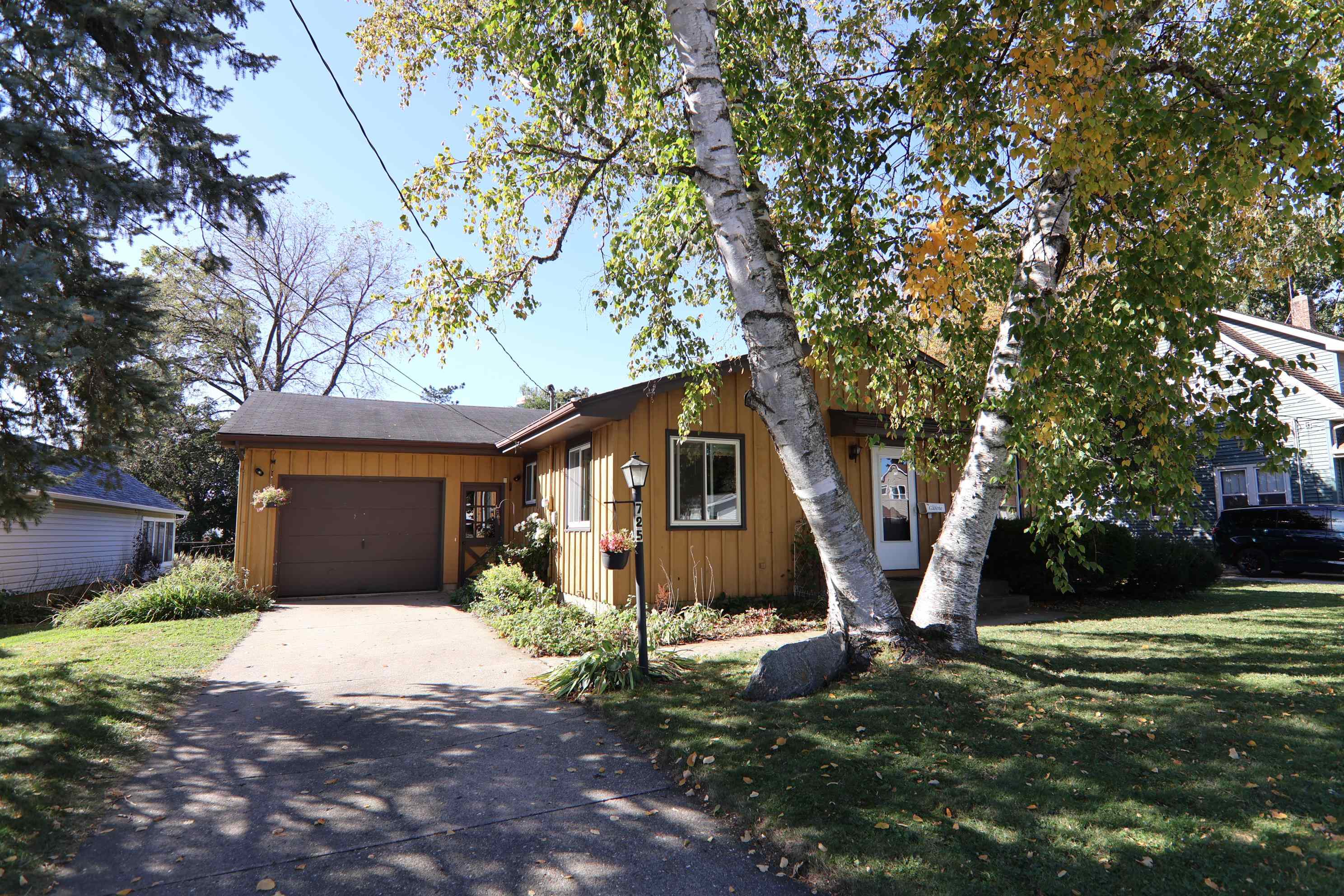 Crandall St, Milton, WI 53563