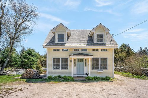 54 Metaterraine Ave, South Kingstown, RI, 02879-5200 | Card Image