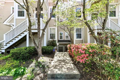 2954-2954 Yarling Ct, FALLS CHURCH, VA, 22042-4475 | Card Image