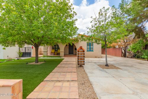 307 E Catalina Dr, Phoenix, AZ, 85012-3003 | Card Image