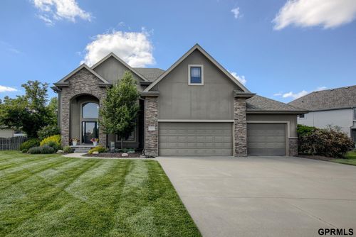 7320 S 169th St, Omaha, NE, 68136-4168 | Card Image