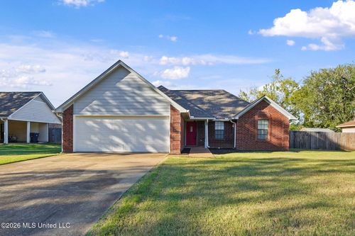 390 Shady Grove Drive, Hernando, MS, 38632 | Card Image