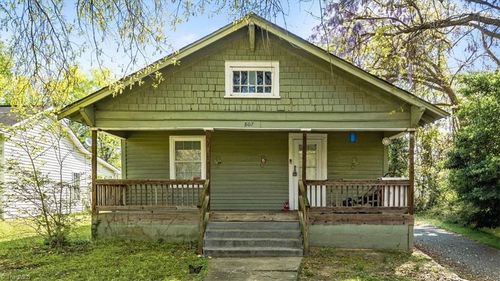 807 Sevier St, Greensboro, NC, 27406-1838 | Card Image