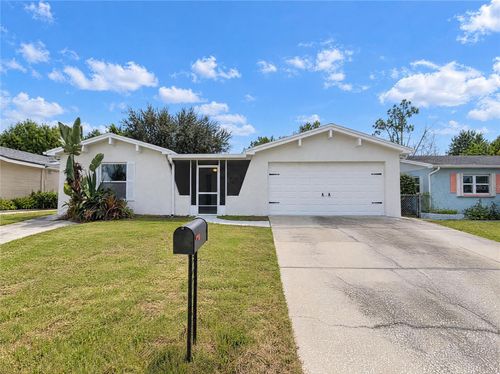 8402 Moulton Dr, PORT RICHEY, FL, 34668-4237 | Card Image